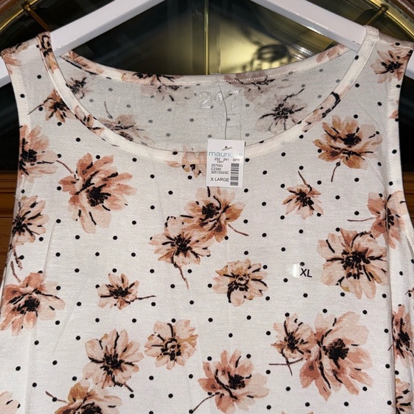 NWT! Maurices 24/7 Mara High Neck Slanted Hem Tank Top In Floral & Dot Print - Picture 5 of 15